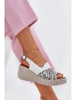 Dámské Sandály Z Přírodní Kůže Na Klínu Bílé model 21697709 - Artiker