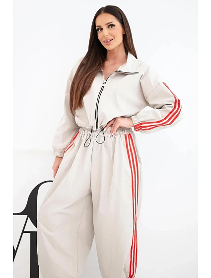 Dámská bavlněná souprava s oversized kalhotami a kontrastními lampasy béžová Dámská bavlněná souprava s oversized kalhotami a kontrastními lampasy béžová