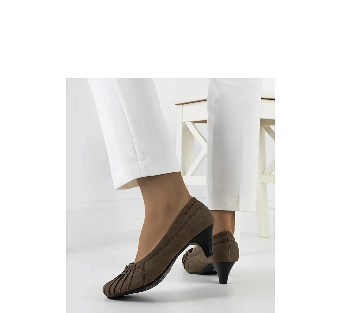 Lodičky na podpatku 90175 khaki - Solea