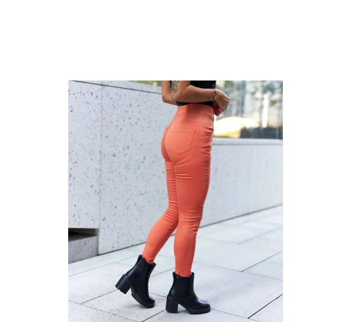 Boty na podpatku model 204766 Solea Boty na podpatku model 204766 Solea