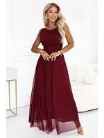 dlouhé maxi šaty s tylem a kulatým výstřihem – vínová model 22278796 - numoco basic