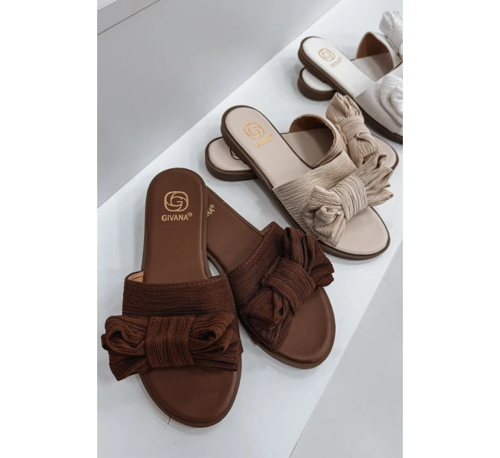 Dámské ploché sandály s mašlí Hnědé model 21937432 - Boto