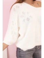 Dámský svetr z model 21272125 volného střihu s výstřihem do V ecru - K-Fashion