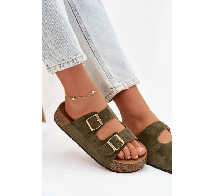 Dámské pantofle na korkové platformě se zlatými sponami Zelená Tovessa Dámské pantofle na korkové platformě se zlatými sponami Zelená Tovessa