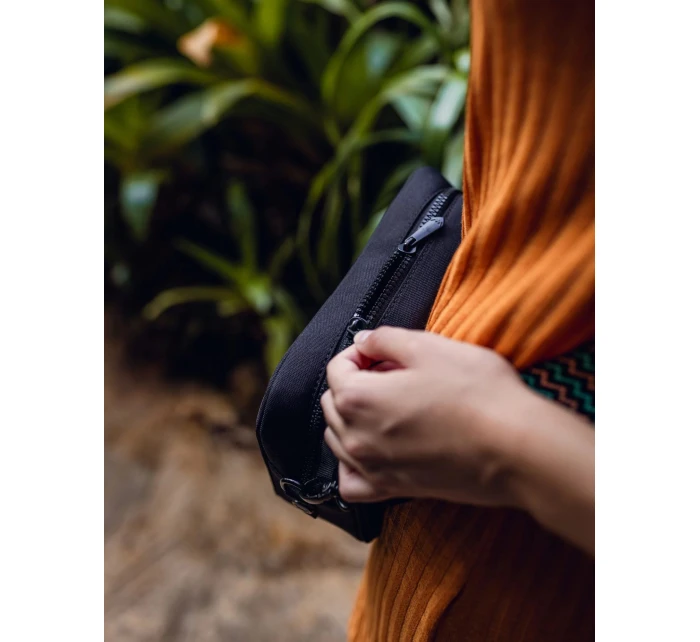 Kabelka VUCH Sigi Black