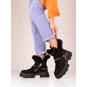 Originální  kotníčkové boty černé dámské na plochém podpatku