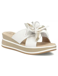 Dámské kožené žabky s květinou bílé Filippo DK7636 na platformách