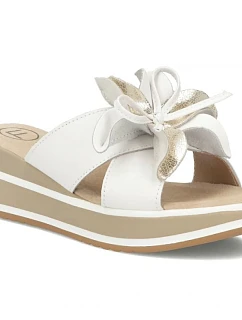 Dámské kožené žabky s květinou bílé Filippo DK7636 na platformách