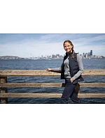 Cutter & Buck Oak Harbor Vest Women Dámská hybridní vesta 68.1477 silver Cutter & Buck Oak Harbor Vest Women Dámská hybridní vesta 68.1477 silver