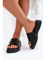 Dámské Pantofle Na Platformě S Dekorativním Detalem Černé model 21696863 - EVENTO