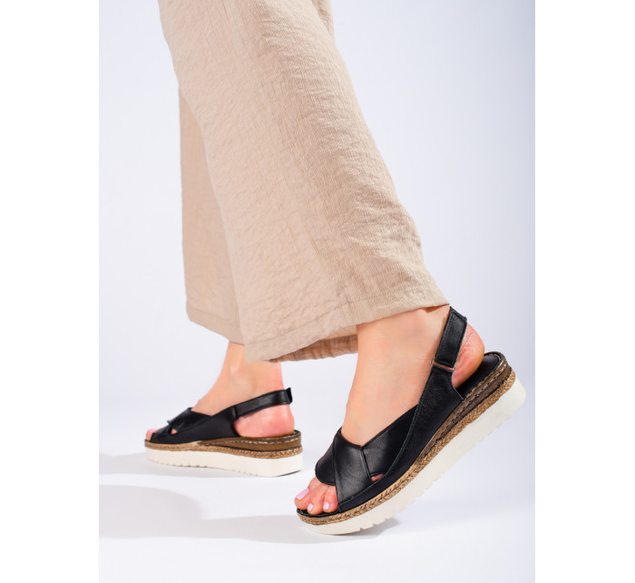 Luxusní dámské  sandály černé na klínku