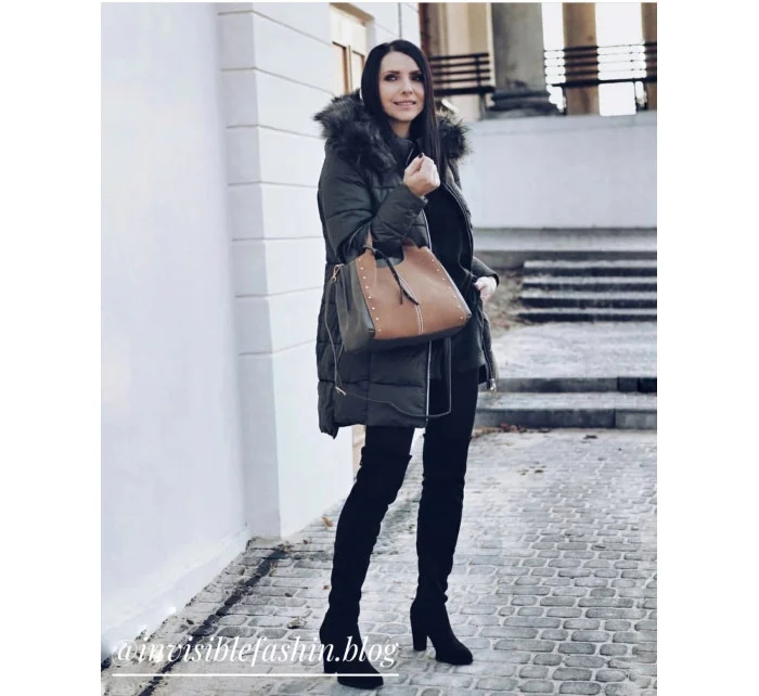 PIKOWANA DAMSKA KURTKA ZIMOWA Z KAPTUREM RÓŻ model 21242060 - Libland