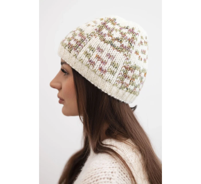 Dámská zimní vlněná čepice s ozdobnými krystalky K399 černá