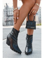 Dámské kovbojské botky Abrielle – na sloupkovém podpatku, černé Dámské kovbojské botky Abrielle – na sloupkovém podpatku, černé