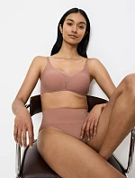 TRIUMPH SHAPE SMART – Podprsenka bez kostic pro tvarovaný dekolt Triumph