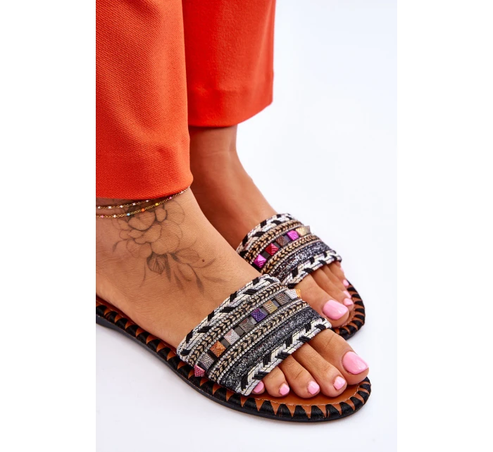 Dámské zdobené pantofle Černá model 21616573 - Boto