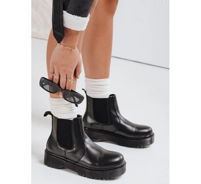 Dámské kozačky s podrážkou černé Dstreet model 21981267 - FashionStreet