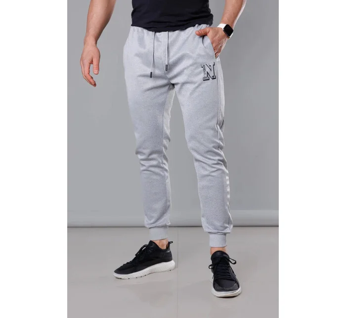 Světle šedé pánské teplákové kalhoty s potiskem model 18347910 - J.STYLE