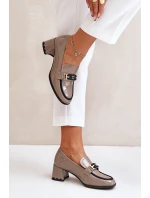 Lakované Dámské Polobotky Na Podpatku S Dekorací Béžové model 21673919 - Artiker