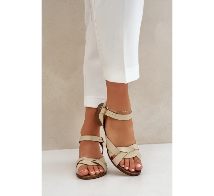 Kožené sandály na jemném podpatku světle béžové Zazoo 40372