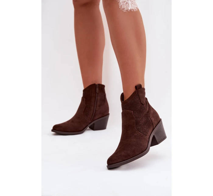 Dámské perforované kotníkové boty na podpatku model 21998069 Čokoládové - S.Barski
