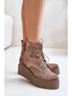 Boty na klínovém podpatku  model 201171 Step in style