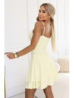 677-3 Šaty bez ramínek s vodním výstřihem a volánovou sukní - máslově žluté
