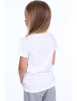 Dívčí tričko s bílými nášivkami