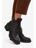 Dámské kožené kotníkové boty na klínku s podšívkou Vinceza 39950 Černé Dámské kožené kotníkové boty na klínku s podšívkou Vinceza 39950 Černé