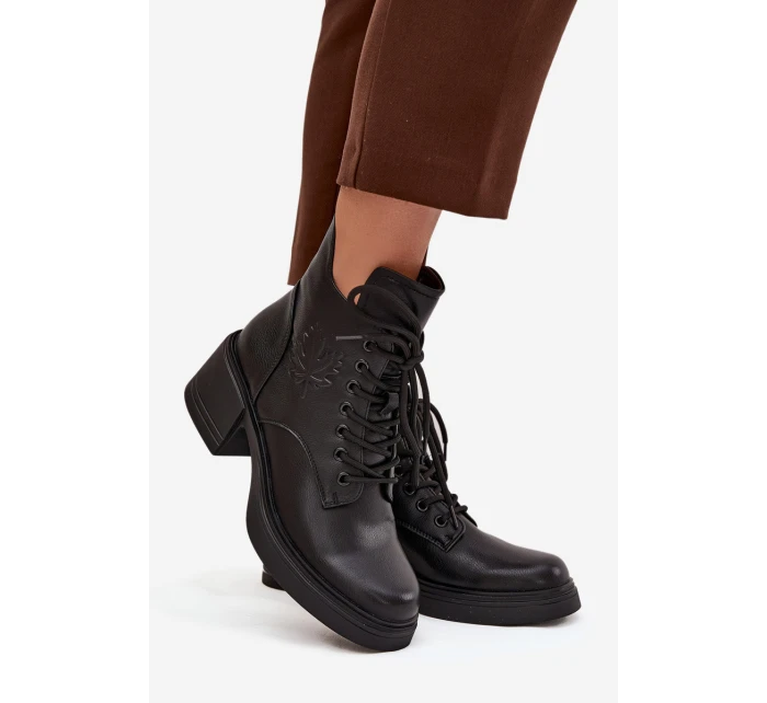 Dámské kožené kotníkové boty na klínku s podšívkou Vinceza 39950 Černé Dámské kožené kotníkové boty na klínku s podšívkou Vinceza 39950 Černé