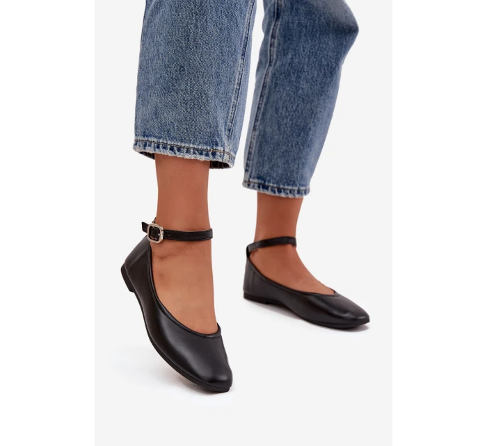 Dámské baleríny s páskem a přezkou Černé model 21747622 - Boto