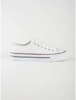 Zajímavé  tenisky bílé dámské bez podpatku