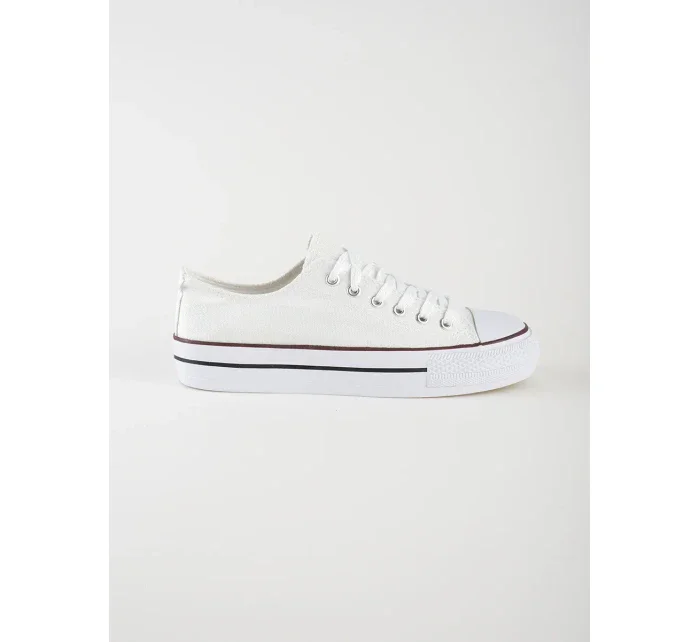 Zajímavé  tenisky bílé dámské bez podpatku