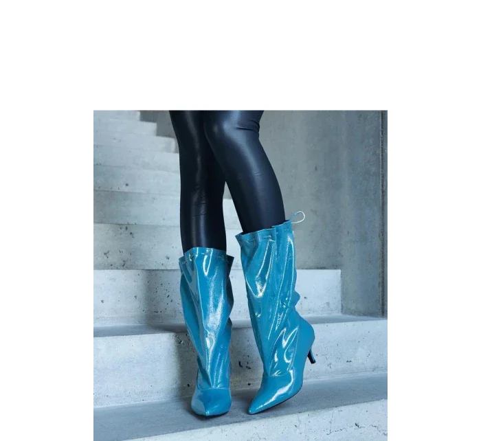 Boty na podpatku model 204742 Solea Boty na podpatku model 204742 Solea