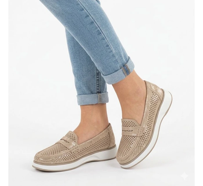 Dámská zlatá prolamovaná obuv model 22078931 - LEONE Dámská zlatá prolamovaná obuv model 22078931 - LEONE