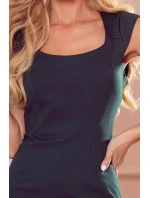 Vypasované dámské šaty v lahvově zelené barvě s výstřihem model 21486653 - numoco