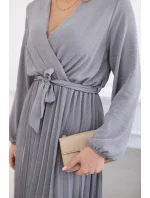 Šaty se svázaným plisovaným lemem šedý Šaty se svázaným plisovaným lemem šedý