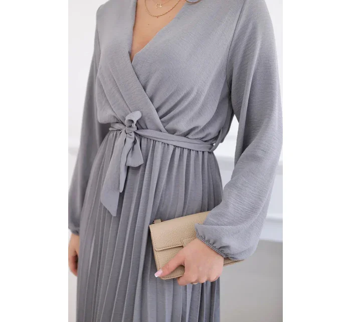 Šaty se svázaným plisovaným lemem šedý Šaty se svázaným plisovaným lemem šedý