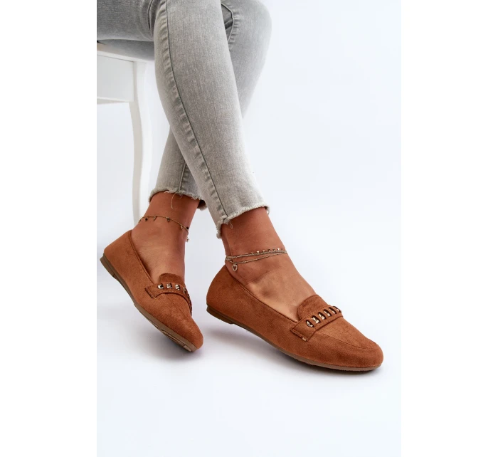 Lesklé dámské mokasíny s řetízkem Camel model 21656869 - Boto Lesklé dámské mokasíny s řetízkem Camel model 21656869 - Boto