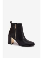 Dámské kotníkové boty na podpatku z eko kůže černé model 21747901 - Boto Dámské kotníkové boty na podpatku z eko kůže černé model 21747901 - Boto