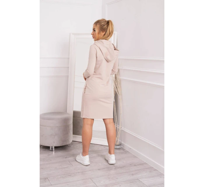 Šaty s kapucí a kapsami béžové