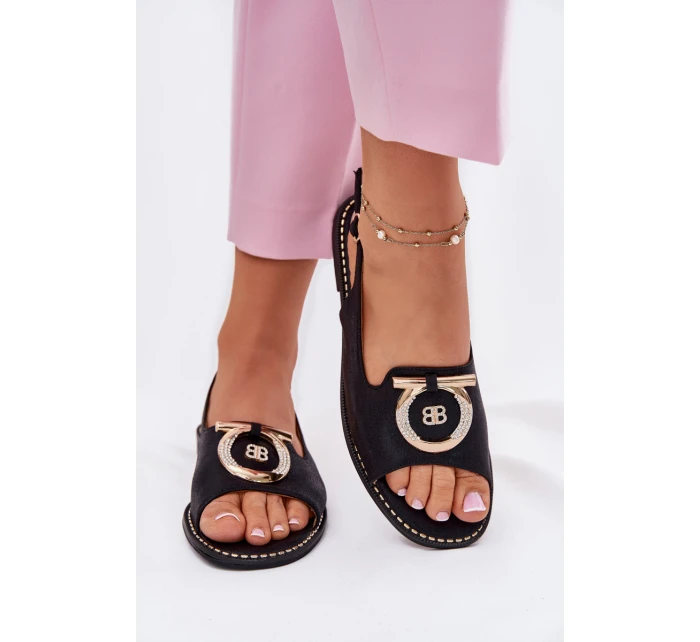 Elegantní Sandály S Dekorací Na Plochém Podpatku model 21698178 Černé - S.Barski