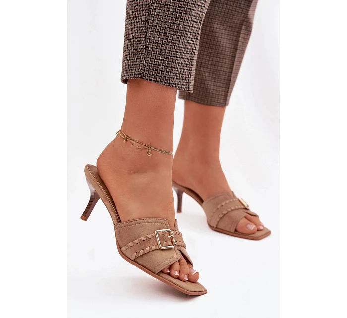 Klapky na podpatku model 225373 Step in style