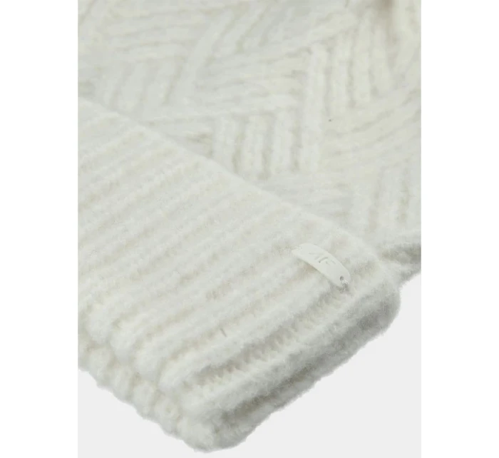 Dívčí zimní čepice s bambulí Junior model 21469191 - 4F Dívčí zimní čepice s bambulí Junior model 21469191 - 4F