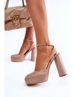 Sandály na podpatku  model 173739 Step in style