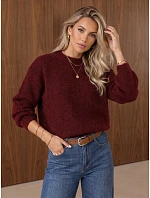 Klasický dámský svetr s kulatým výstřihem v bordó barvě FashionStreet MY2596 Klasický dámský svetr s kulatým výstřihem v bordó barvě FashionStreet MY2596