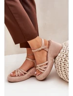 Sandály Na Platformě A Klínu Z Eko Semiše Béžové model 21687608 - Boto Sandály Na Platformě A Klínu Z Eko Semiše Béžové model 21687608 - Boto