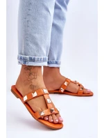 Dámské pantofle s velkými cvočky model 21618024 - Boto Dámské pantofle s velkými cvočky model 21618024 - Boto