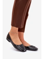 Lakované Elegantní Dámské Baletky S Ozdobným Detalem Černé model 21690619 - VINCEZA