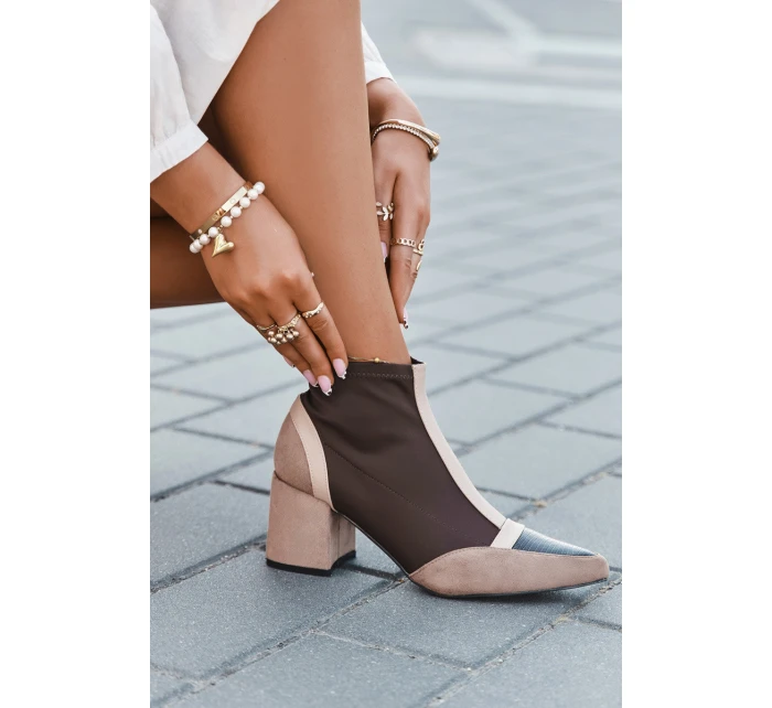 Dámské kotníkové boty na masivním podpatku na zip hnědé model 21709971 - Boto Dámské kotníkové boty na masivním podpatku na zip hnědé model 21709971 - Boto